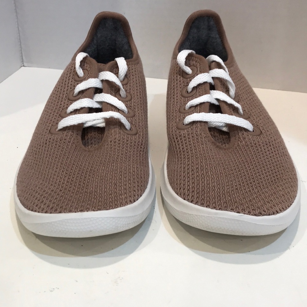 Allbirds Women’s Tree Runner Sneakers - Like New! - Picture 5 of 6